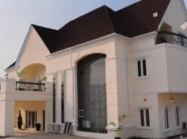 Royal Quality Suites Abeokuta