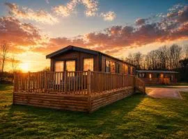 The Sahara - Family Fun Lodge, Swimming Pool, Dog Friendly