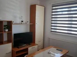 Apartmani, prenoćište Ana