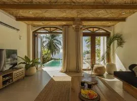 Native Villa with Pool at Kalumo Lodge