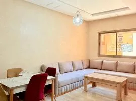 2BR Apt with Pool View in City Center