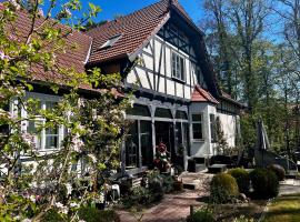 Logis LOLA im Landhaus Labes, hotel sa Neuglobsow