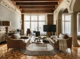 The House 14