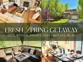 Modern Home - Privacy - Prime Location - 18min Camelback Ski Resort