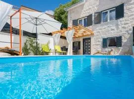 Villa Ivana heatead and saltwater Pool