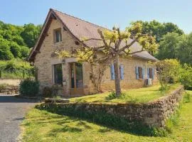 Ancien fournil rénové avec piscine et jardin