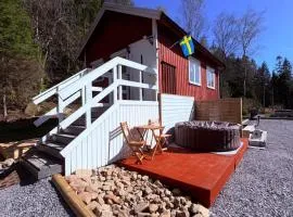 Nordic Stuga by Nedflo Beach - Starlink WiFi