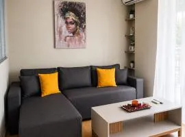 Thelma Apartment - Golden Touch