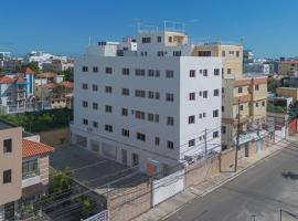 BNB Habitaciones Economicas - Cerca Aeropuerto Las Americas, hotel v destinácii La Viva