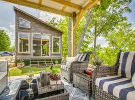 Tiny Cabin Getaway in the Tennessee River Valley