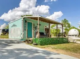 Couple's Retreat w/ Creek Access in Rogersville