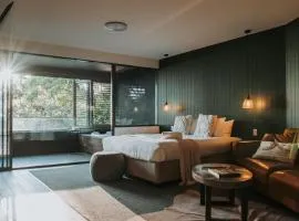 Luxury Spa Retreat with Ocean and Hinterland Views