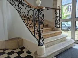 L'Escale du Poète - Appartement dans Hôtel Particulier du XVIIIe siècle