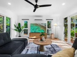 Cullen Bay Retreat with Pool - Balcony & Marina Stroll