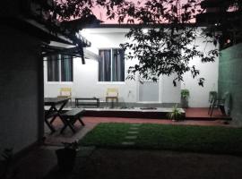 Araliya White House, Hotel in Negombo