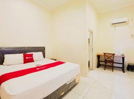 Pemalang में, होटल RedDoorz near Alun Alun Pemalang