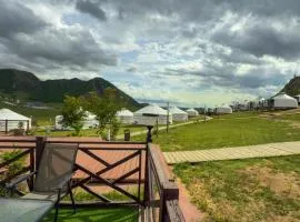 Ekh terelj resort