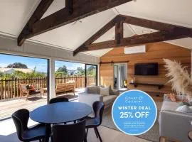 Onetangi Beach Stays Apartment - Coast & Country