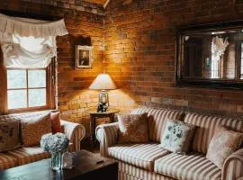 Blue Mountains Owl Pen Cottage Farm Stay Retreat