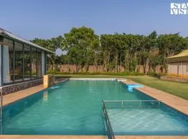 StayVista at Kaimalgarh Aravalli Estate with Pool & Lake View
