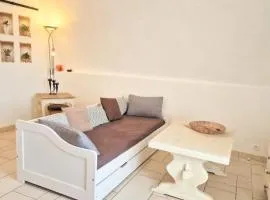 Joli appartement atypique avec terrasse au calme