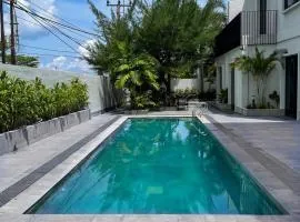 ONYX HOTEL & VILLA