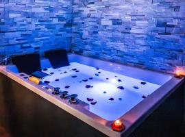 Suite&Spa -Love Room Jacuzzi&Sauna Privatif Vienne, hotel i Vienne