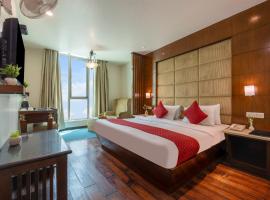 Hotel Aura - 05 Mins from New Delhi Railway Station & Connaught Place, hotel em Nova Deli