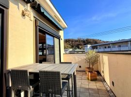 Cielito Hayama 最大10名 海まで10分 テラスBBQ 葉山の空と海と富士山に出会うヴィラ, hotel i Hayama