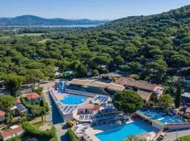 Mobil-home moderne avec cuisine extérieure à Gassin Golfe de Saint-Tropez
