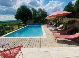 Le domaine aux herbes folles, hotel a Stigny