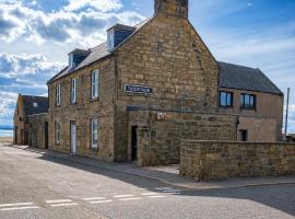 Station Hotel, hotel a Burghead