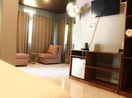 Peridott Inn, khách sạn ở Jaigaon
