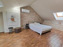 Riflessi sul lago Lierna bed and breakfast – hotel w mieście Lierna