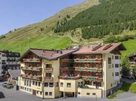 Natur & Alpinhotel Post