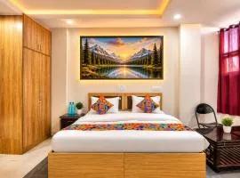 Hotel Grand Villas - Near Govindpuri Metro Station