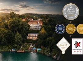 Strandhotel Vier Jahreszeiten Buckow, hotel di Buckow