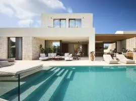 Valerozo Villas - Exclusive Beachside Experience