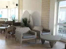 Relaxing Urban Retreat