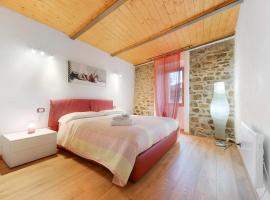 Prima Del Cielo - Alba Apartment, khách sạn ở Perledo