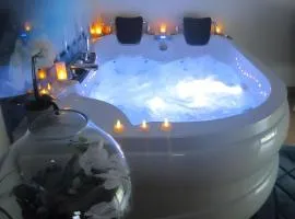 Balnéo Spa Cœur À Cœur Avec Piscine