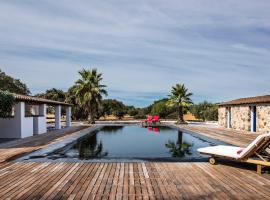 Herdade dos Alfanges "THE BARN", hotel con piscina en Viana do Alentejo