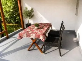 Cozy Apartment Crno near Zadar & Airport