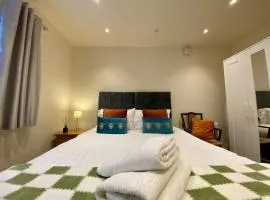 Modern 2 bed ground floor flat