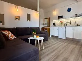 Cozy Studio near Airport - by Matur Holiday Stay