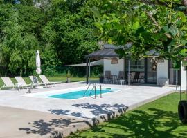 Muiños Pool&Garden en Tuy muy cerca de Portugal, hotel u gradu Tui