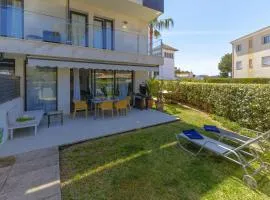 Apartment La Perla By Home Villas 360