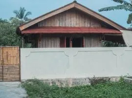 Home stay Cimaja wave walk cabin