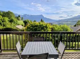 Large family home near lake and resorts