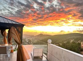Grape Resort منتجع وشاليهات عنب, hótel í Ajloun